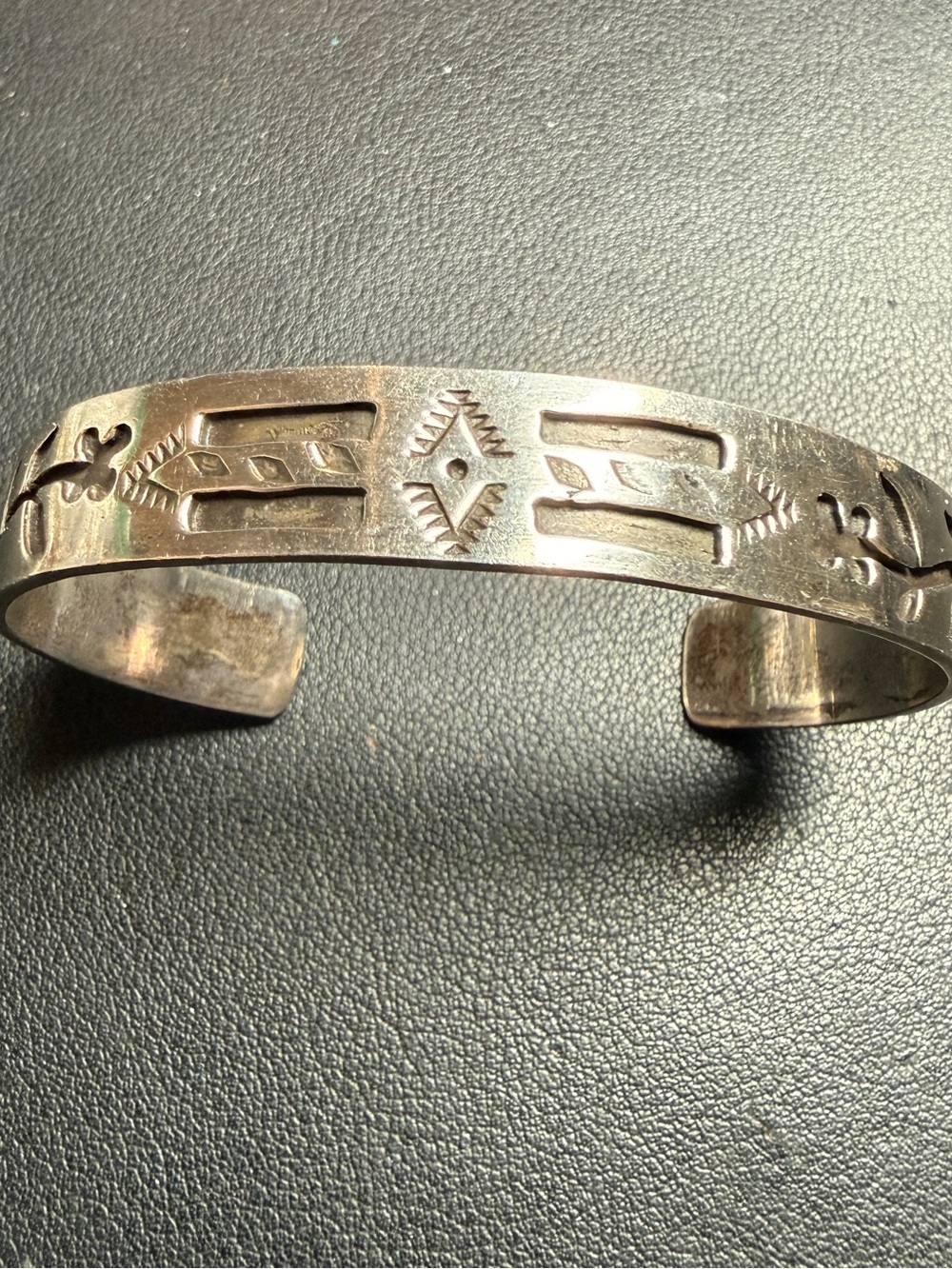 Vintage Sterling Silver HOPI Handmade Hand Carved Floral Bracelet 6.5" 21.7 gram
